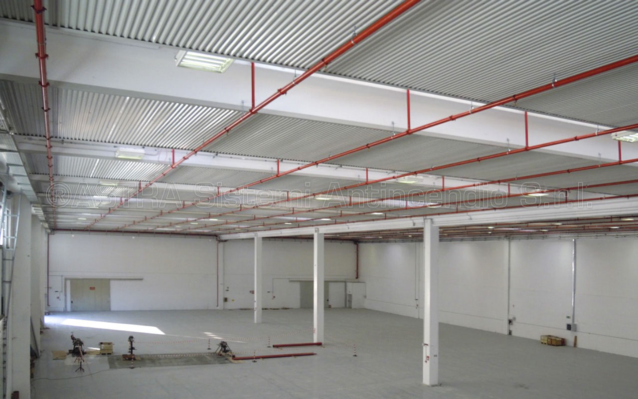 Impianto sprinkler a umido-risposta rapida-spegnimento tempestivo a protezione deposito
